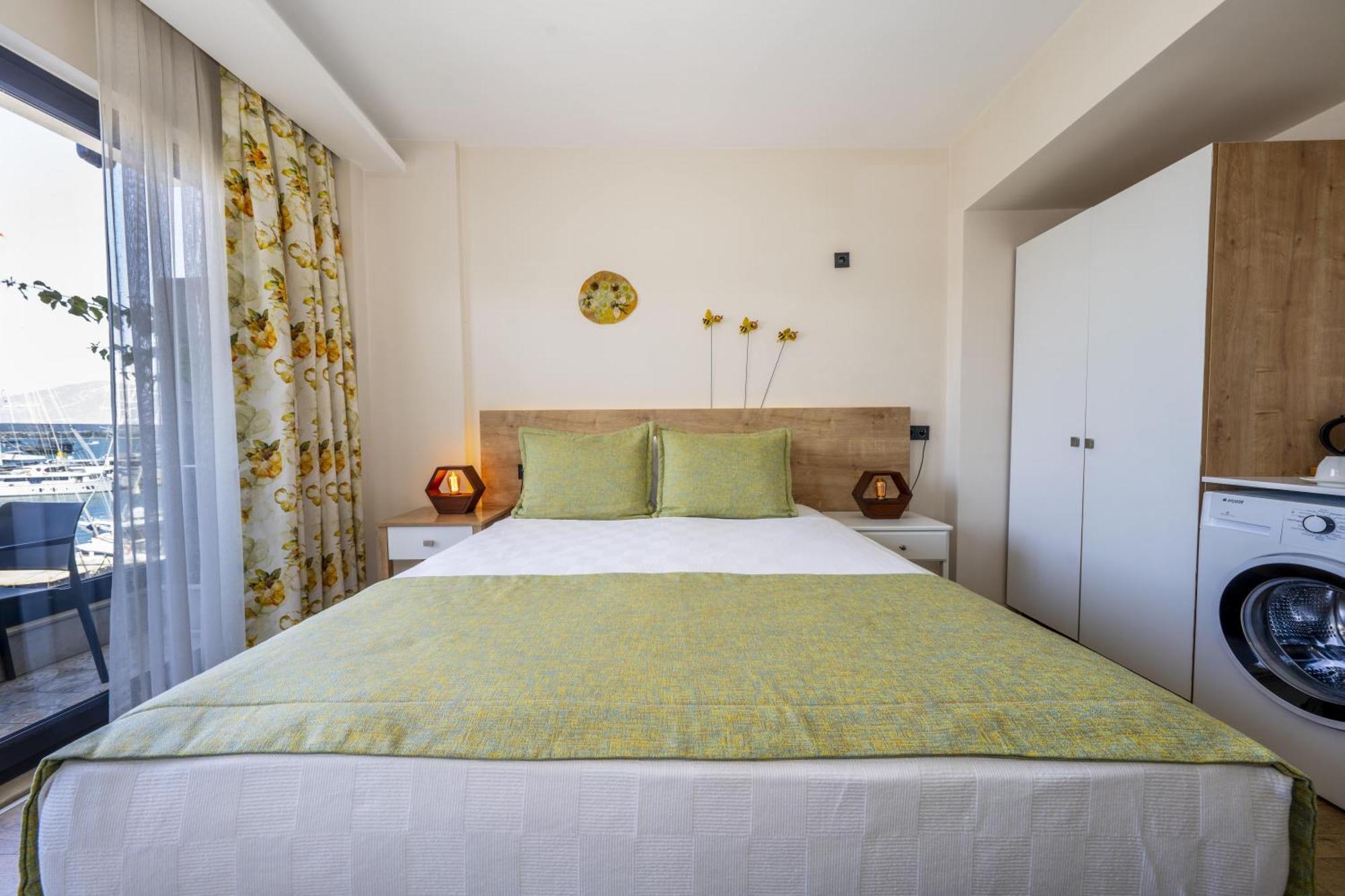 Ece Marina Suites Fethiye Ngoại thất bức ảnh